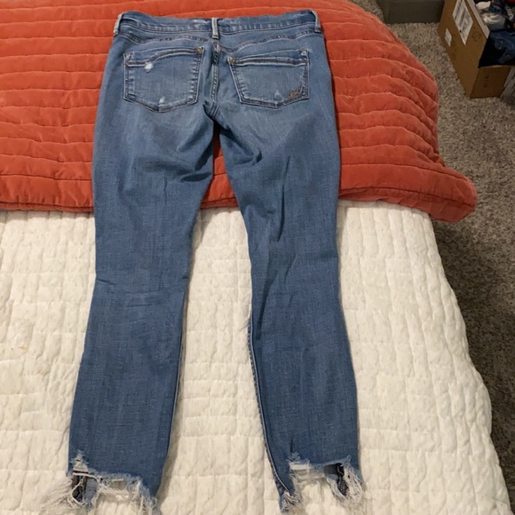 Express distressed jeans, size 8 - Picture 2 of 5